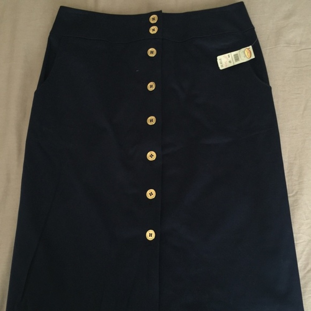 Talbots Women’s Classic Navy Blue Petite Button Skirt size 6 New Cotton Blend